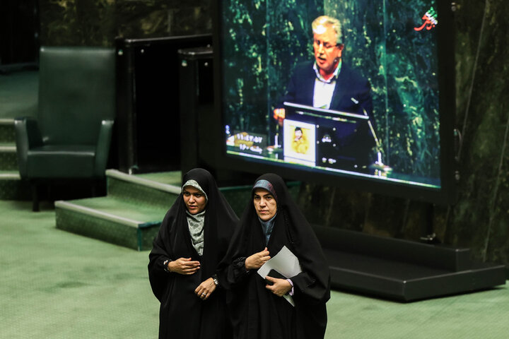 نشست علنی یکشنبه ۲۱ دی ماه مجلس شورای اسلامی