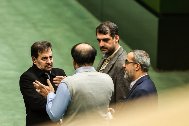 نشست علنی یکشنبه ۲۱ دی ماه مجلس شورای اسلامی