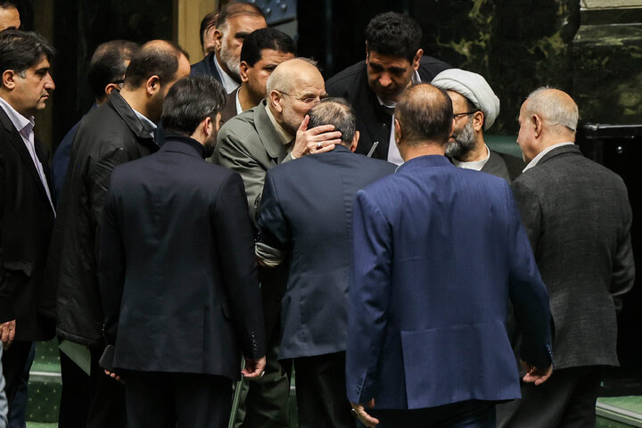 نشست علنی یکشنبه ۲۱ دی ماه مجلس شورای اسلامی