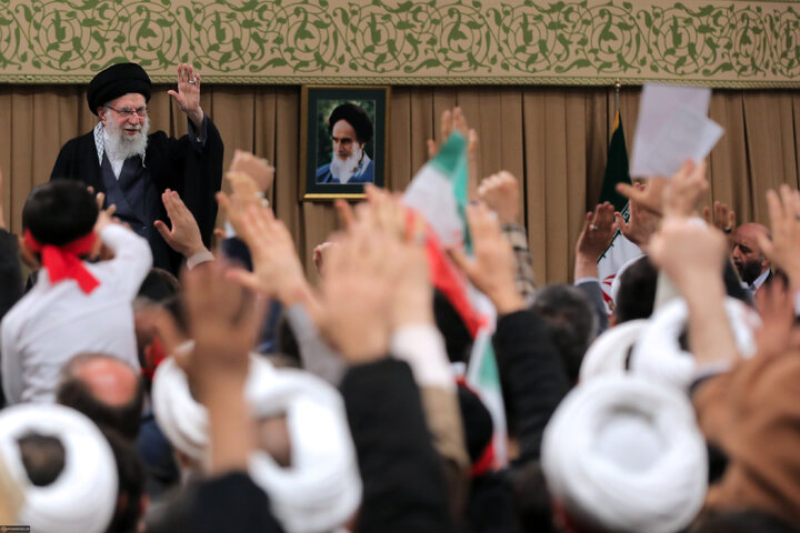 پیام تجلیل رهبر انقلاب از ملت در پی اجتماعات گسترده ۲۲ دی‌ماه