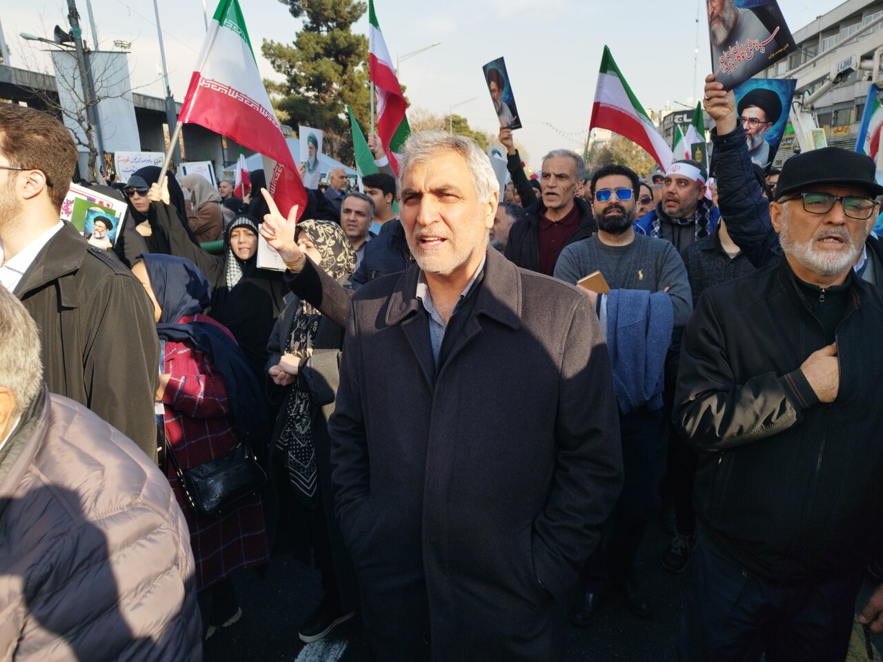 حضور نمایندگان مجلس در کنار آحاد مردم