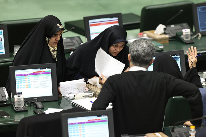 نشست علنی سه شنبه 23 دی ماه مجلس شورای اسلامی