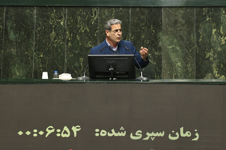 ناطقان میان دستور نشست 23 دی ماه مجلس