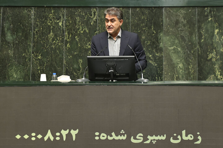 ناطقان میان دستور نشست 23 دی ماه مجلس