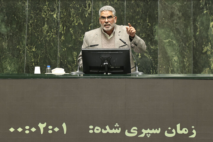 ناطقان میان دستور نشست 23 دی ماه مجلس