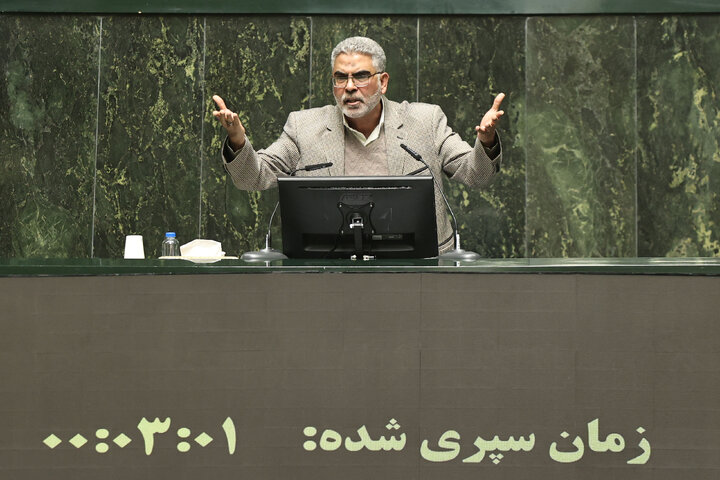 ناطقان میان دستور نشست 23 دی ماه مجلس