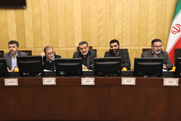 نشست  فراکسیون دفاع و اقدارملی با حضور وزیر دفاع