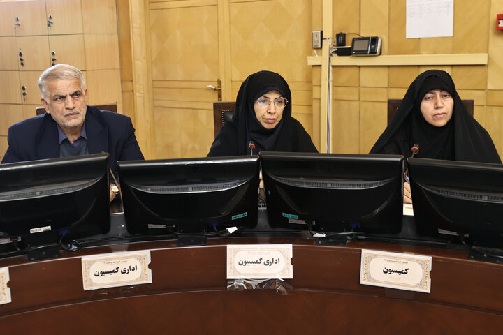 نشست  فراکسیون دفاع و اقدارملی با حضور وزیر دفاع