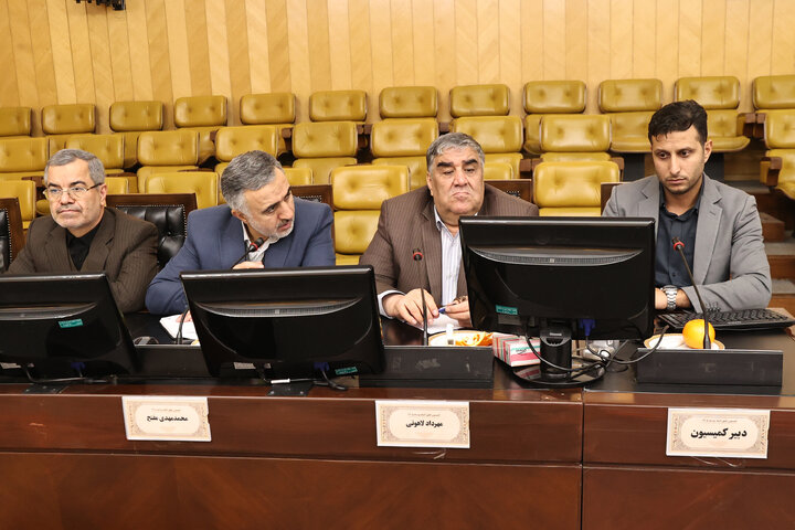 نشست  فراکسیون دفاع و اقدارملی با حضور وزیر دفاع