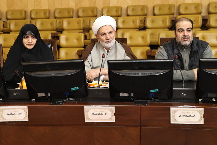 نشست  فراکسیون دفاع و اقدارملی با حضور وزیر دفاع