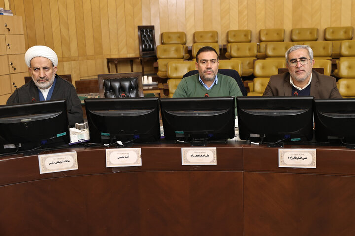 نشست  فراکسیون دفاع و اقدارملی با حضور وزیر دفاع