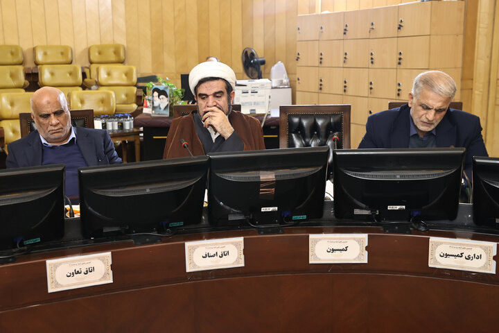 نشست  فراکسیون دفاع و اقدارملی با حضور وزیر دفاع