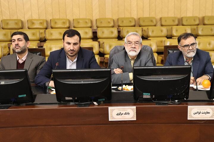 نشست  فراکسیون دفاع و اقدارملی با حضور وزیر دفاع