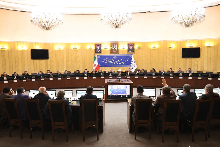 نشست  فراکسیون دفاع و اقدارملی با حضور وزیر دفاع