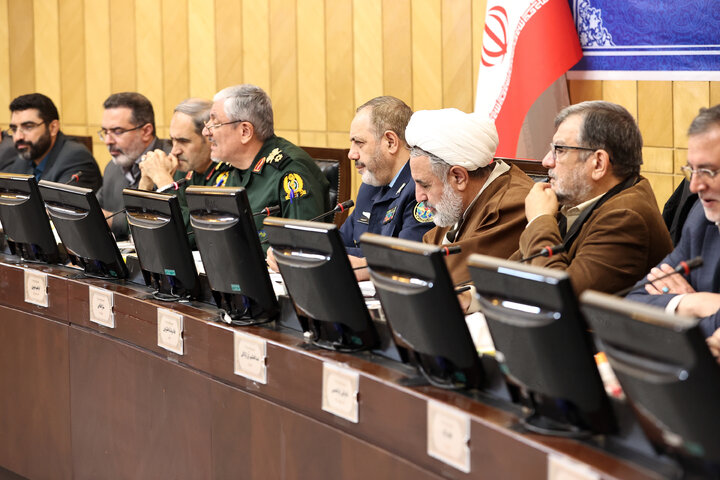 نشست  فراکسیون دفاع و اقدارملی با حضور وزیر دفاع