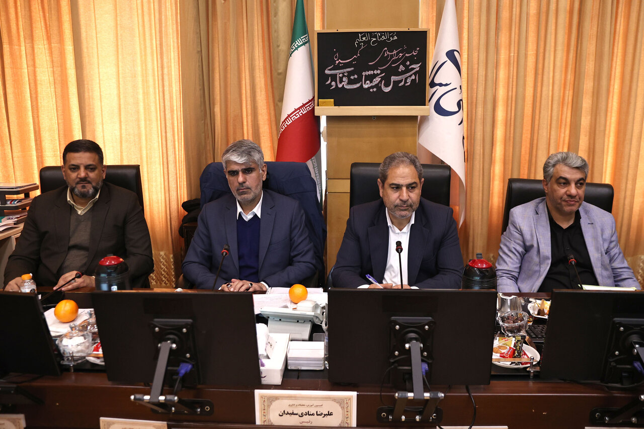  تغذیه دانشجویان در بودجه سال آینده به صورت ویژه دیده می‌شود/ ردیف‌های درآمدی معاونت علمی ریاست جمهوری باید به واقعیت نزدیک شود