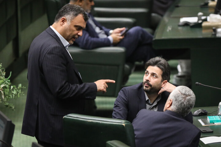 نشست علنی چهارشنبه ۲4 دی ماه مجلس شورای اسلامی