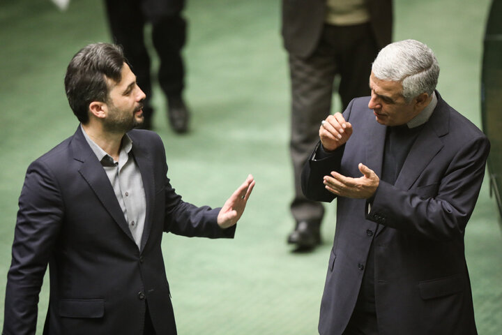 نشست علنی دوشنبه ۲4 دی ماه مجلس شورای اسلامی