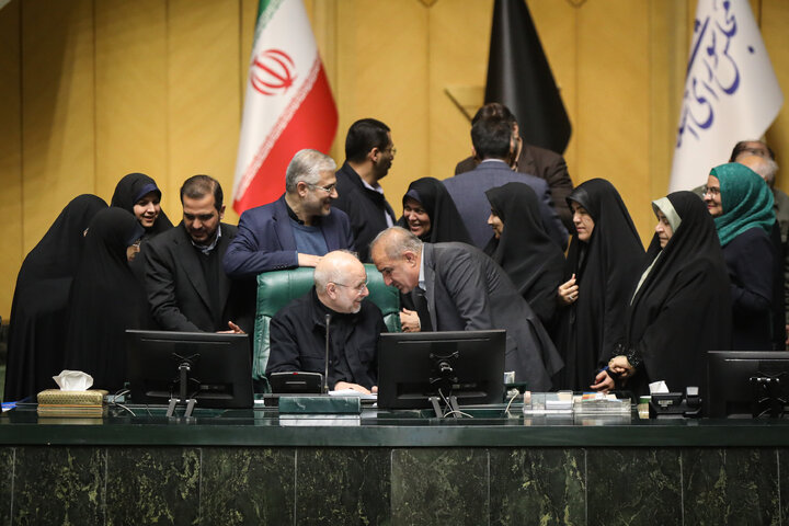 نشست علنی چهارشنبه ۲۴ دی ماه مجلس شورای اسلامی