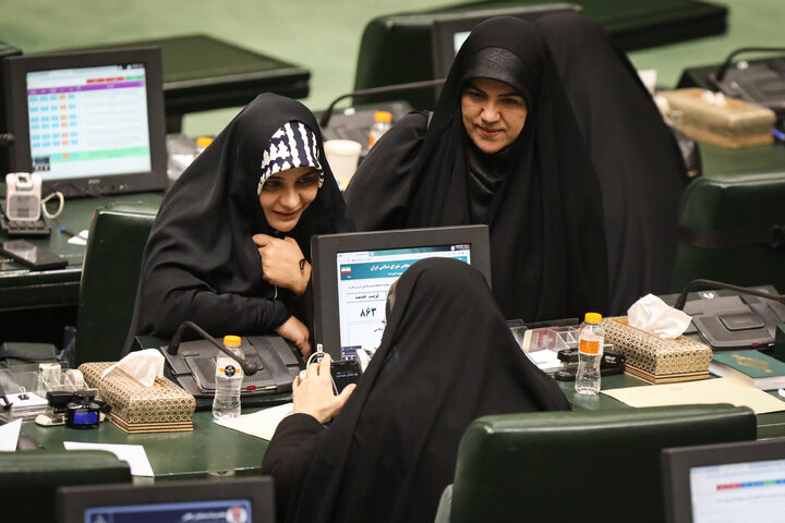 نشست علنی چهارشنبه ۲4 دی ماه مجلس شورای اسلامی