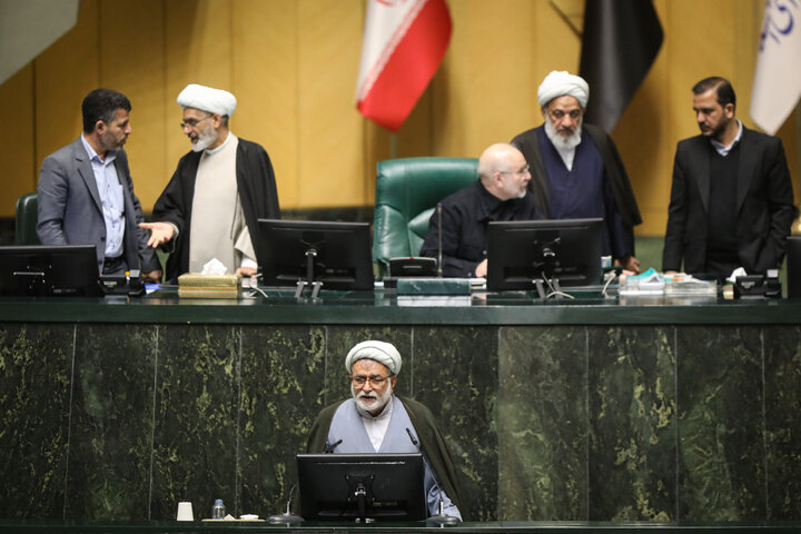 نشست علنی چهارشنبه ۲4 دی ماه مجلس شورای اسلامی