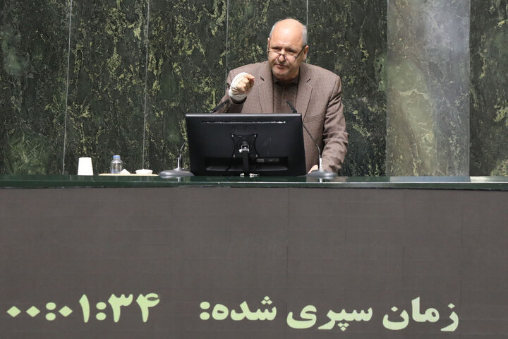 ناطقان میان دستور جلسه علنی ۲۴ دی ماه مجلس