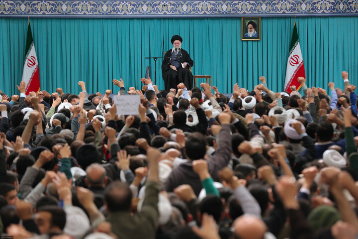 ملت ایران با وحدت کمر فتنه را شکست؛ همه باهم برای ایران عزیز