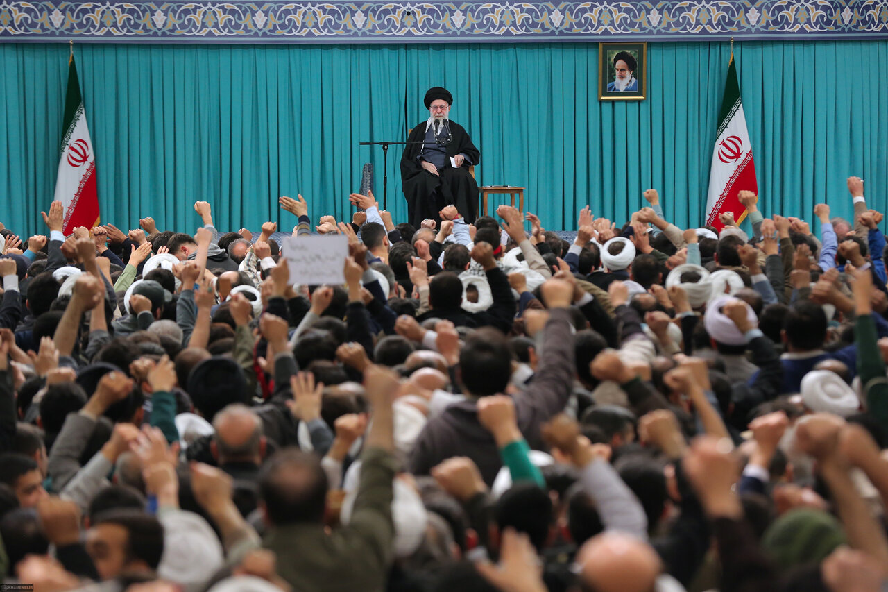 ملت ایران با وحدت کمر فتنه را شکست؛ همه باهم برای ایران عزیز