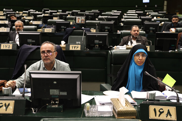 نشست نوبت صبح یکشنبه 28 دی ماه کمیسیون تلفیق لایحه بودجه سال 1405