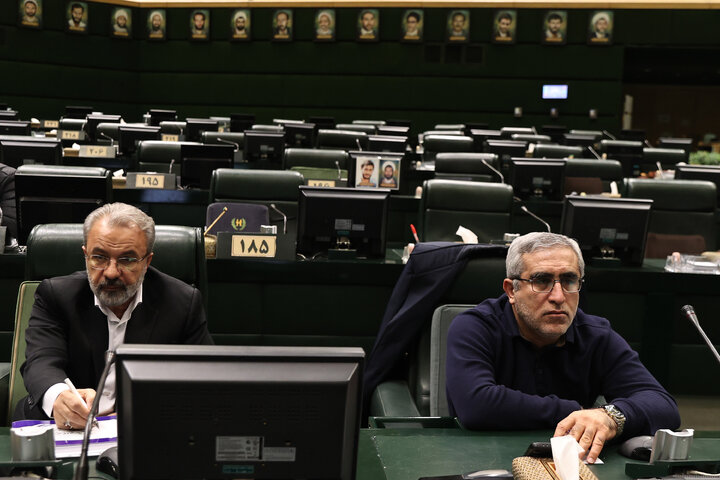 نشست نوبت صبح یکشنبه 28 دی ماه کمیسیون تلفیق لایحه بودجه سال 1405