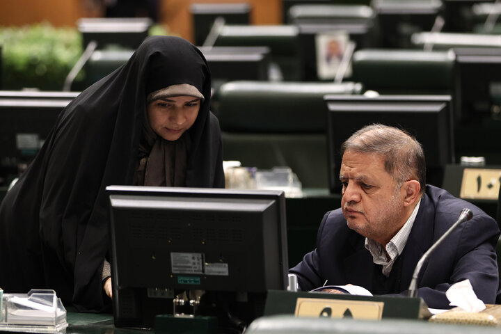 نشست نوبت صبح یکشنبه 28 دی ماه کمیسیون تلفیق لایحه بودجه سال 1405