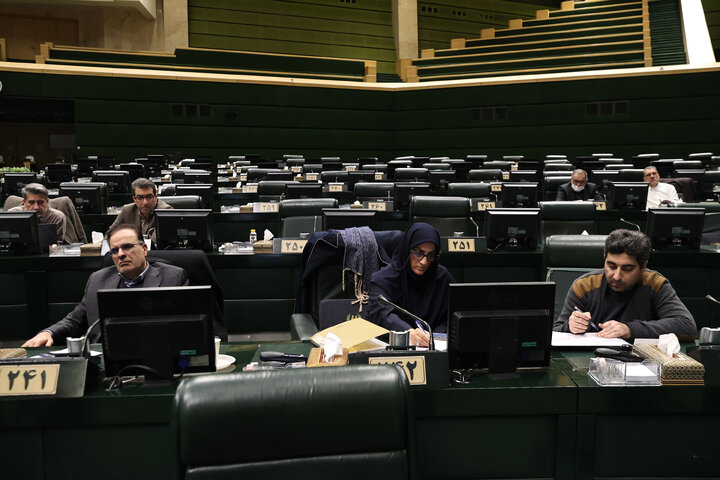 نشست نوبت صبح یکشنبه 28 دی ماه کمیسیون تلفیق لایحه بودجه سال 1405