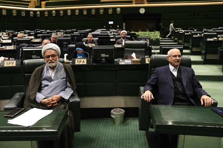 نشست نوبت صبح یکشنبه 28 دی ماه کمیسیون تلفیق لایحه بودجه سال 1405