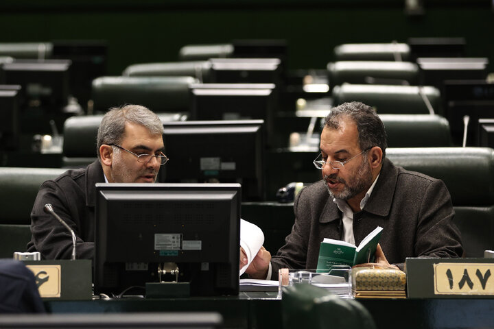 نشست نوبت صبح یکشنبه 28 دی ماه کمیسیون تلفیق لایحه بودجه سال 1405