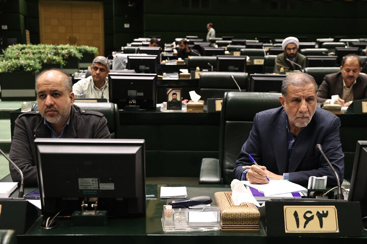 نشست نوبت صبح یکشنبه 28 دی ماه کمیسیون تلفیق لایحه بودجه سال 1405