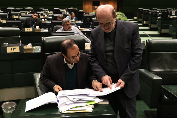 نشست نوبت شب یکشنبه ۲۸ دی ماه کمیسیون تلفیق بودجه ۱۴۰۵