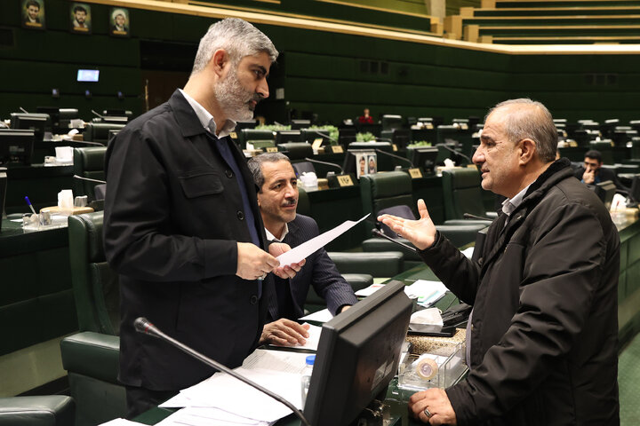 نشست نوبت شب یکشنبه ۲۸ دی ماه کمیسیون تلفیق بودجه ۱۴۰۵