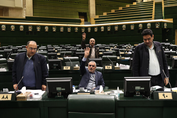 نشست نوبت شب یکشنبه ۲۸ دی ماه کمیسیون تلفیق بودجه ۱۴۰۵