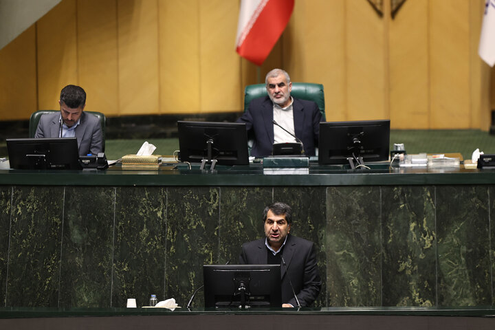 ناطقان میان دستور جلسه علنی دوشنبه 29 دی ماه مجلس