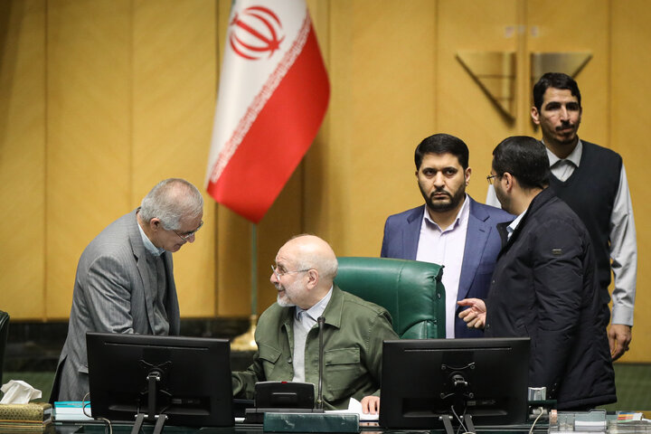 نشست علنی دوشنبه 29 دی ماه مجلس شورای اسلامی