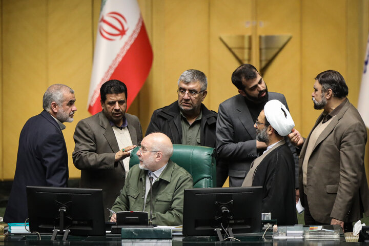 نشست علنی دوشنبه 29 دی ماه مجلس شورای اسلامی