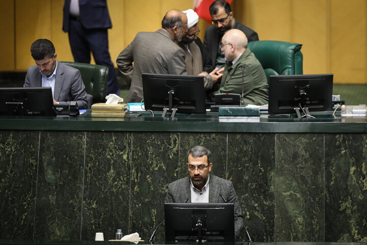 نشست علنی دوشنبه 29 دی ماه مجلس شورای اسلامی