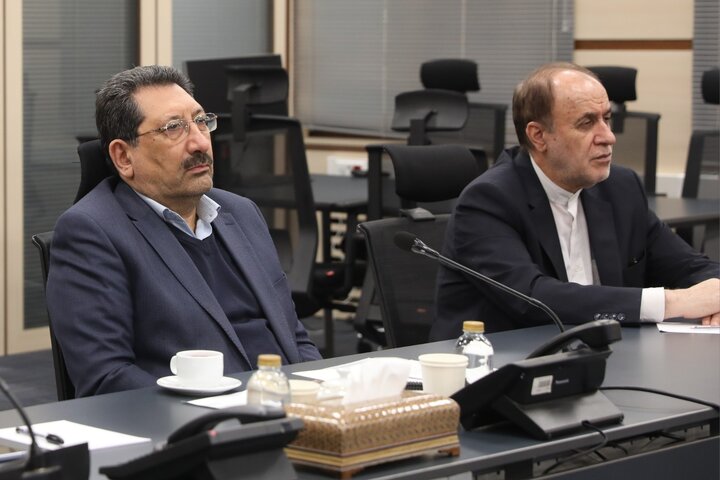 سخنراني  حمید رضا حاجی بابایی در نشست وبیناری کمیته بزرگداشت ۴۷ سالگرد پیروزی انقلاب اسلامی در وزارت صمت