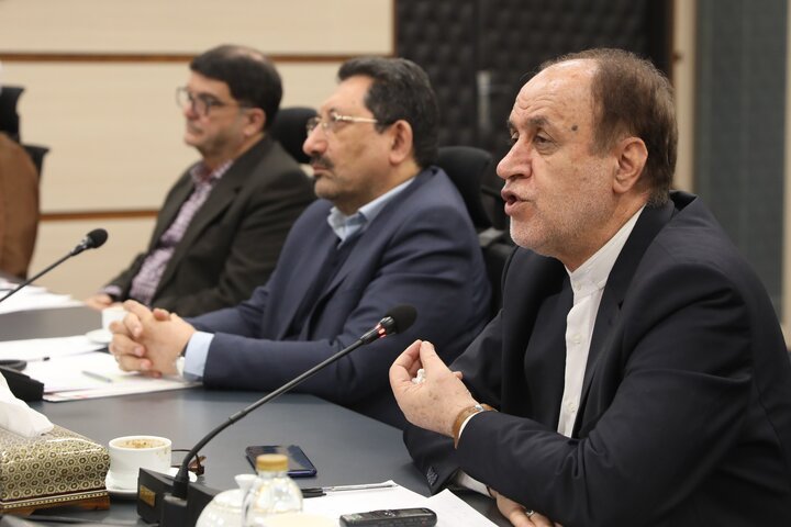 سخنراني  حمید رضا حاجی بابایی در نشست وبیناری کمیته بزرگداشت ۴۷ سالگرد پیروزی انقلاب اسلامی در وزارت صمت