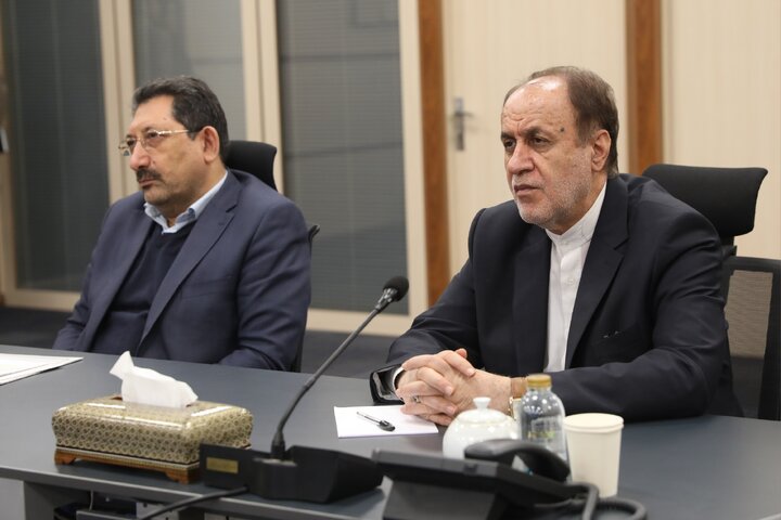 سخنراني  حمید رضا حاجی بابایی در نشست وبیناری کمیته بزرگداشت ۴۷ سالگرد پیروزی انقلاب اسلامی در وزارت صمت