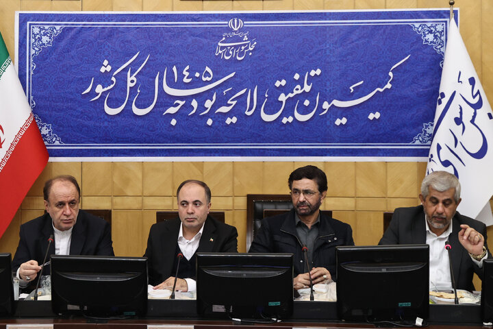 نشست هم اندیشی سیاست های ابلاغی مقام معظم رهبری در حوزه امنیت غذایی با حضور وزیر کشاورزی