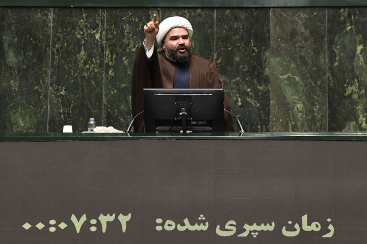 ناطقان میان دستور جلسه علنی سه شنبه 30 دی ماه مجلس