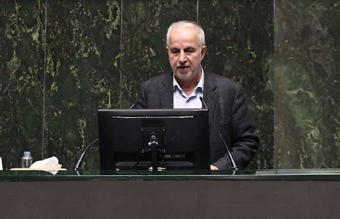 چرا بیمه خسارتی به واحدهای تجاری تخریب شده در بازار رشت نمی دهد؟