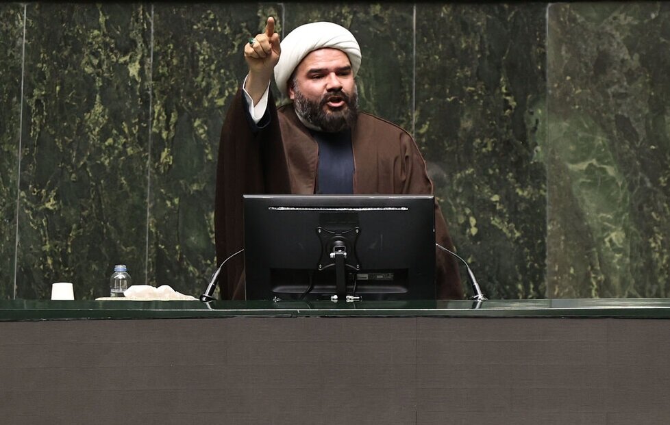 مطالبه خونخواهی شهدای انقلاب اسلامی با قدرت پیگیری خواهد شد