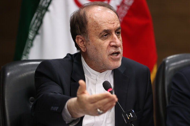 حضور حاجی بابایی در نشست ستاد عالی بزرگداشت دهه فجر  استان گلستان